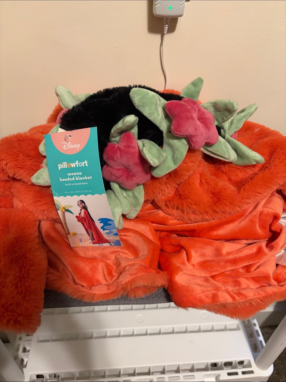 Kids Disney Pillowfort Moana hooded blanket